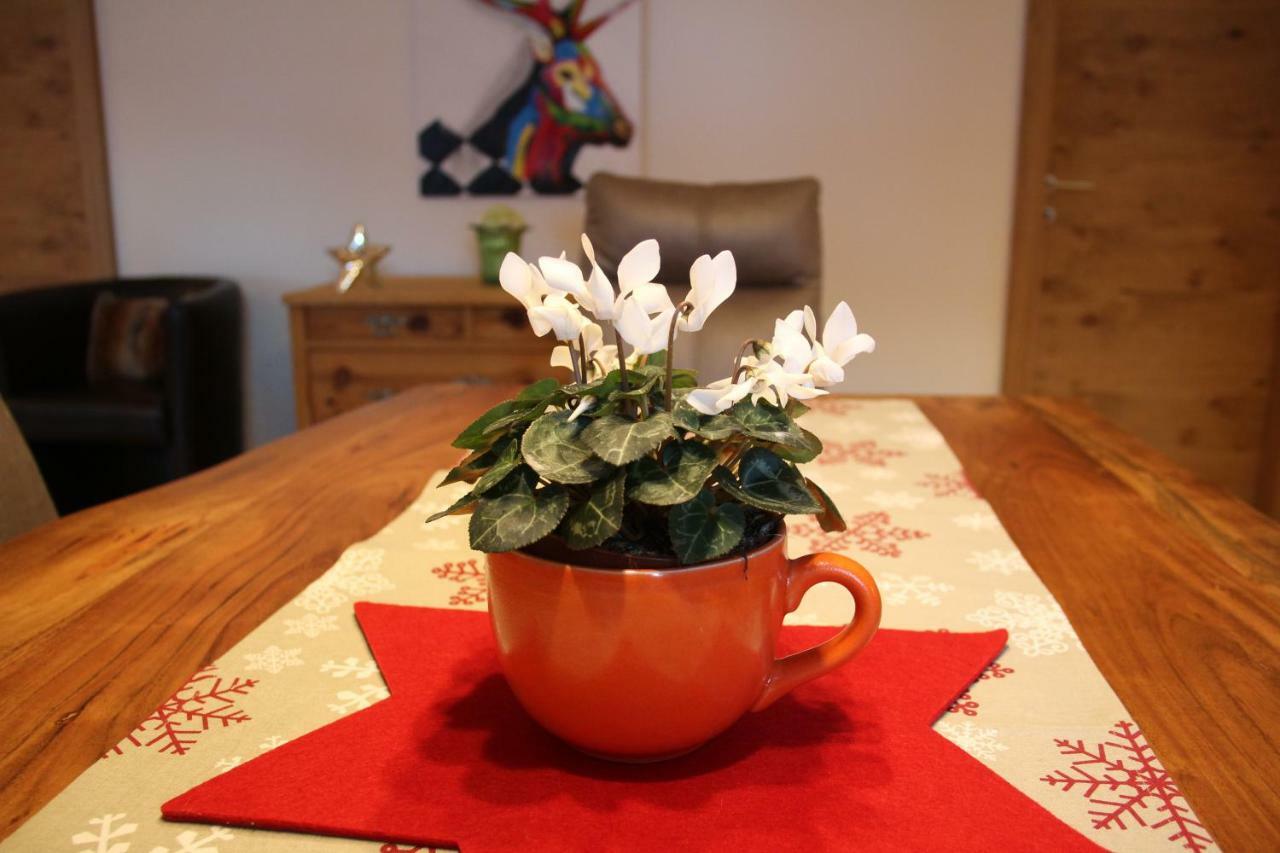 Apartment "Kuenstlhaeusl" Jochberg Bagian luar foto