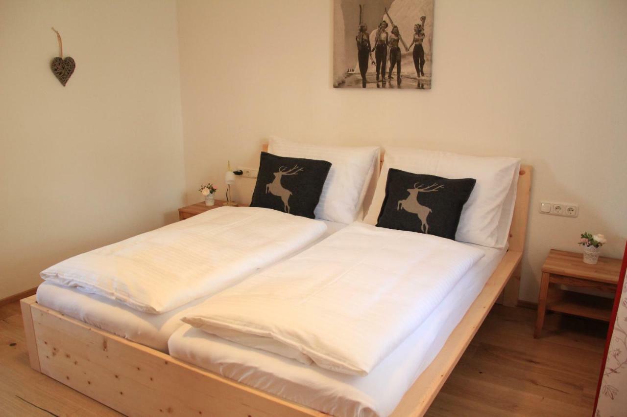 Apartment "Kuenstlhaeusl" Jochberg Bagian luar foto